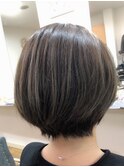 グレージュショートボブ