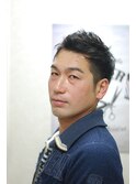 ツーブロックショートスタイル
