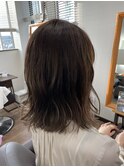 ミディアム大人ナチュラルくびれヘアー