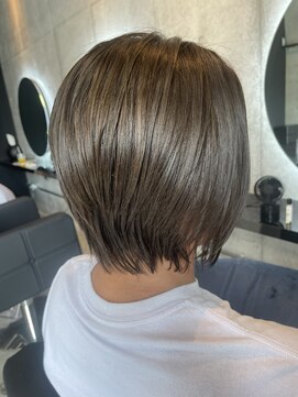 ゲン(gen) 【長谷川　静】透明感抜群のオリーブベージュ