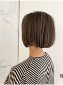 切りっぱなしボブ×ハイライト