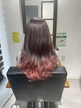 レアワンハナレ センター北美容院(lea/1 HANARE) 重めロングのピンクグラデーション