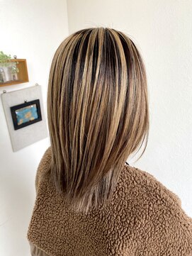 アクイール(ACCUEILLIR) バレイヤージュ