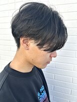 ヒュイル バイ ニアウ(Hwyl by Niau) メンズマッシュセンターパートスパイラルパーマニュアンスパーマ