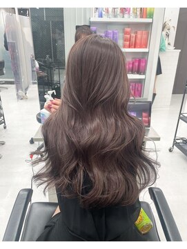 アディション 新宿(ADITION) 大人かわいいミルクティーカラーハイライトレイヤーカット[新宿]