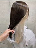 インナーカラー×ロングインナー×ホワイトベージュ×ブリーチ