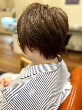 30代40代50代マッシュショート丸みショートオリーブブラウン関内