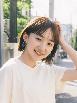 ガーデンヨコハマエスト(GARDEN YOKOHAMA est) 外ハネボブ　くびれヘア　切りっぱなし　小顔　オリーブグレー