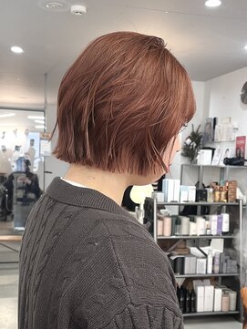 カルテ(QUARTE) プツッとボブ　テラコッタオレンジ