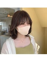 レイヤーミディアム ナチュラルベージュブラウン/流れるレイヤー