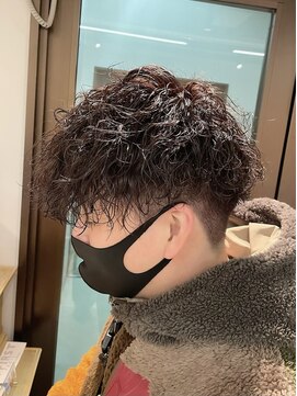 コワファーストナガサキシャンプーボーイ(COIFF1RST NAGASAKI SHAMPOO BOY) 波打ちパーマ【コワファースト長崎】