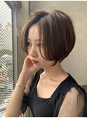 ペールベージュ/前髪長めの大人美人ショート