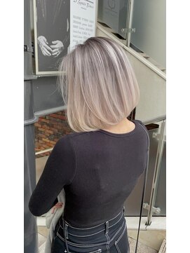 ジゼル(gisele) (小山)シャドールーツ