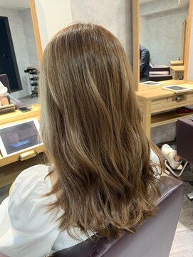 アフィナー(Afinar) 【横浜/Afinar】抜け感ベージュ/ゴールドベージュ