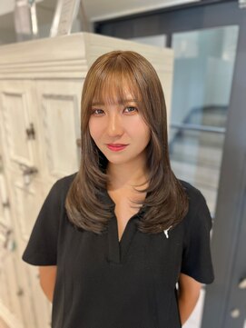 クレビア 名古屋(CreBiA) ミルクティーベージュ/レイヤーカット