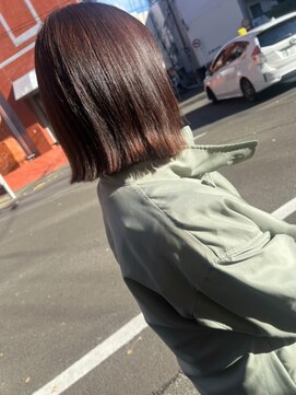 エン(En,) 顎ラインでの切りっぱなしボブ◎
