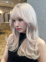 ウェーブミディアムメルティカラー×レイヤーカット韓国　銀座