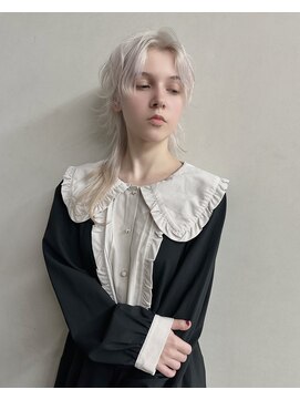 ティント 梅田(Tint) 【TOMOKI】ホワイト/ロングウルフ《大阪梅田駅》