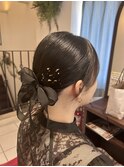 お呼ばれヘア　シニヨン×金箔