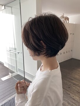 ヨルプラスディ(yoru+D) くびれショートボブ