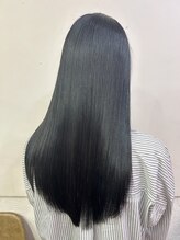 エヌトゥーナ 表参道(Ntuna)&nbsp;ブルーブラック×髪質改善