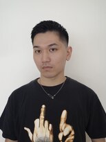プールサイド(POOLSIDE)&nbsp;フェードカット　フェザーアップ　スキンフェード　吉塚　香椎
