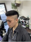 オールバック/リーゼント/スキンフェード/バーバースタイル/20代