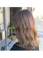 モップアップ(Mop up)&nbsp;ゆるウェーブ×くすみベージュ