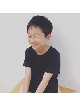 イーズ(eaze) アシンメトリー小学生カット