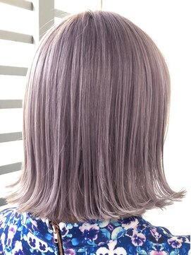 ジーナ 渋谷駅前(Zina) 【Zina 渋谷】イメチェン毛先パーマ耳かけ×フォギーベージュ