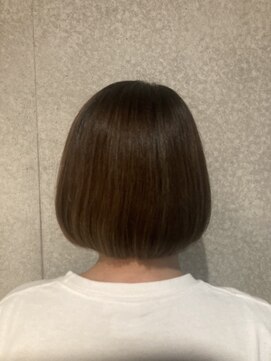 ベイル 登戸(Baill) 大人可愛い30代40代50代　ミニボブ　白髪ぼかしハイライト登戸