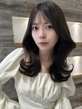 アイヴィ 表参道(IVY) シースルーバングくびれミディアム【肥田亜沙美】