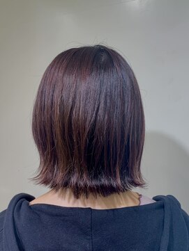 アズール 草加(azule) ボブ　切りっぱなし　外ハネ