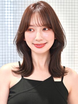 アンアミ シブヤ(Un ami shibuya) 【Unami】TOMI レイヤーカットが可愛いミディアムヘア 20代30代