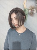 前下がりボブ×ハイライト＆カーキベージュ