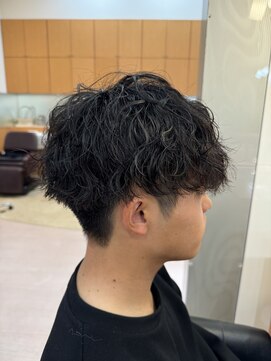 シャンプーボーイ ヒノ(SHAMPOO BOY Hino) 波巻きパーマ