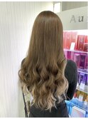【Abelia】イヤリングカラー ミルクティー  担当 石田　蓮
