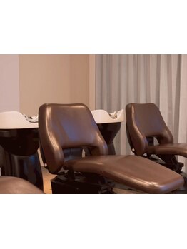 栄1分/22時迄◆全国雑誌掲載サロン★oggi otto(オッジィオット)のアロマスパで頭皮環境改善と髪質改善を◎