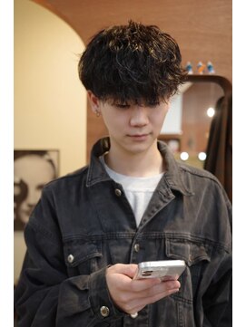 エディ(Edy) メンズマッシュ波巻きスパイラルパーマケアパーマ眉毛カット岡山