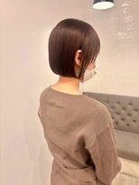 エルフレームバイワンラヴェスト(L'FLAME by one Lovest)&nbsp;ミルクティーベージュダブルカラーインナーカラーショートボブ