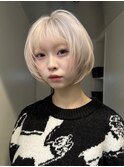 原宿レイヤーボブミディアムハッシュカットホワイトブロンド