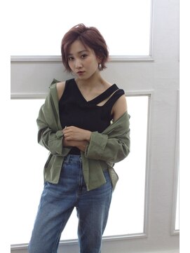 バグズ ヘアデザイン 桔梗が丘店(Baguz HAIR DESIGN) 暖色系カラーアップバングスタイル☆くせ毛ショート