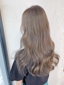 ボックスミコ(Box mico.) 光の当たり方で色が変わるカーキベージュのふんわり巻き☆