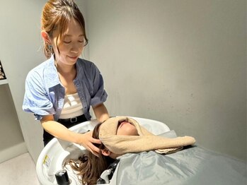 バルベストーキョーサウス(BARBES TOKYO SOUTH)の写真/半個室&フルフラットシャンプー台で贅沢なひと時を♪本格的な技術"極上のリラクゼーションspa"をお得に体験