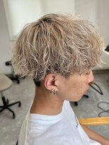 フゥ 宇都宮(FeU)&nbsp;波巻きパーマメンズパーマメンズヘアツーブロックツイストパーマ