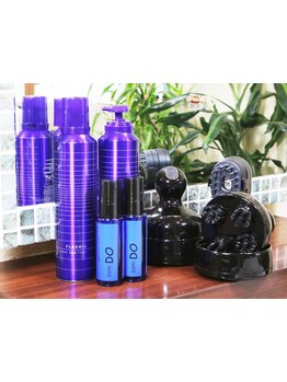 頭皮環境を整え、髪本来の美しさを取り戻す！頭皮の汚れを落として健やかな髪へと導きます。