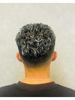 スター(STAR)&nbsp;20代30代40代/刈り上げ/極道パーマ/宮城リョータ風パーマ/メンズ