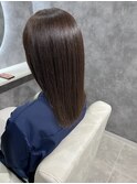 ミディアムヘア×グレージュ