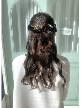 ザザ 高田馬場(ZA/ZA) ニュアンスハーフアップ