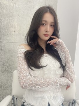 フォンズ(FONS) 暗めグレージュ/透明感カラー/くびれヘア/レイヤーカット/学割